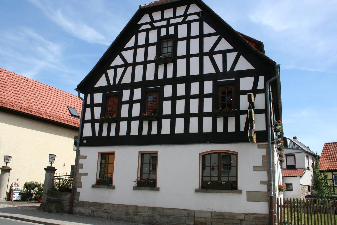 Gasthaus & Hotel Zur Linde Hermsdorf  Exterior photo