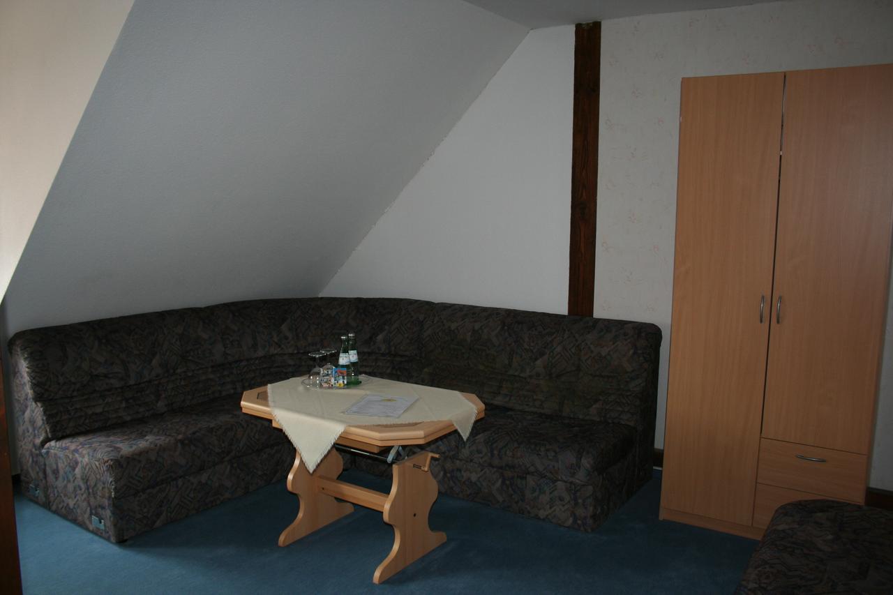 Gasthaus & Hotel Zur Linde Hermsdorf  Room photo